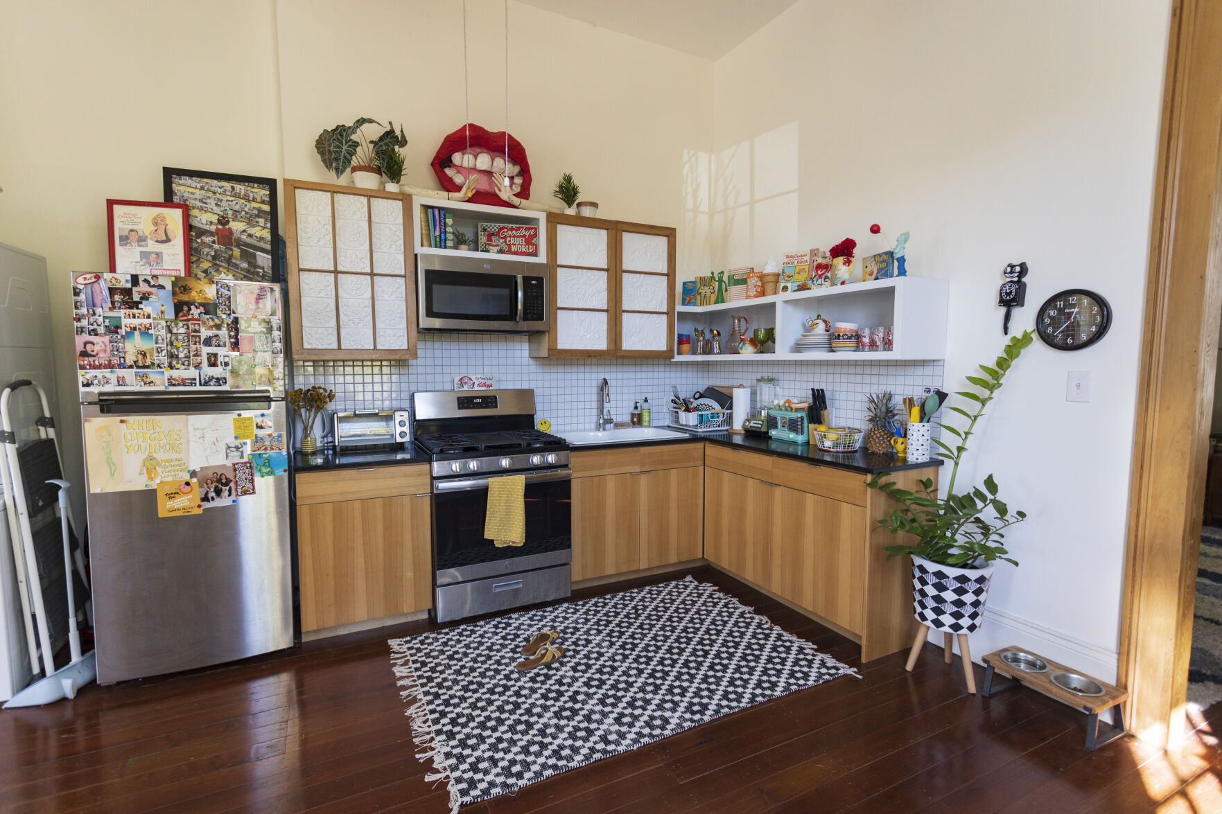 kitchenagain.JPG